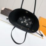 Louis Vuitton Neverfull MM Black 31Cm M58907 - Image 7