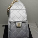 Chanel 25 Small Handbag Metallic Grained And Gold Tone Metal Silver 26Cm AS5293 B20405 NZV67 - Image 5