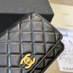 Chanel Classic Wallet On Chain Black 19Cm - Image 4