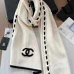 Chanel CC Logo Cashmere Scarf White 180Cm - Image 3