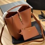 Saint Laurent Le 37 In Shiny Brown 25Cm - Image 2