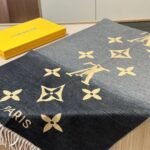 Louis Vuitton Gradient Shawl 190Cm - Image 2