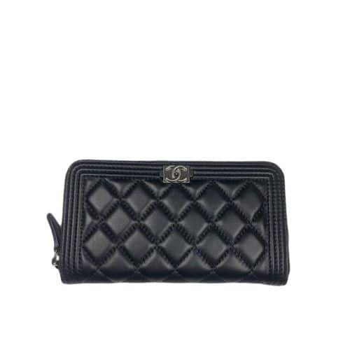 xr:d:DAFcHnqRuxw:17,j:83275197,t:23030308 Chanel Boy Long Zipped Wallet Black 19.4Cm - Image 1