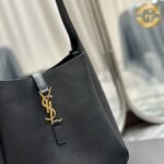Louis Vuitton Le 5 À 7 Supple Large In Grained Black 31Cm 753837AAAUQ1000 - Image 3