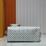 Louis Vuitton Onthego PM Azure Blue And Sand 25Cm M15138 - Image 5