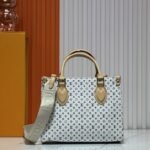 Louis Vuitton Onthego PM Azure Blue And Sand 25Cm M15138 - Image 3